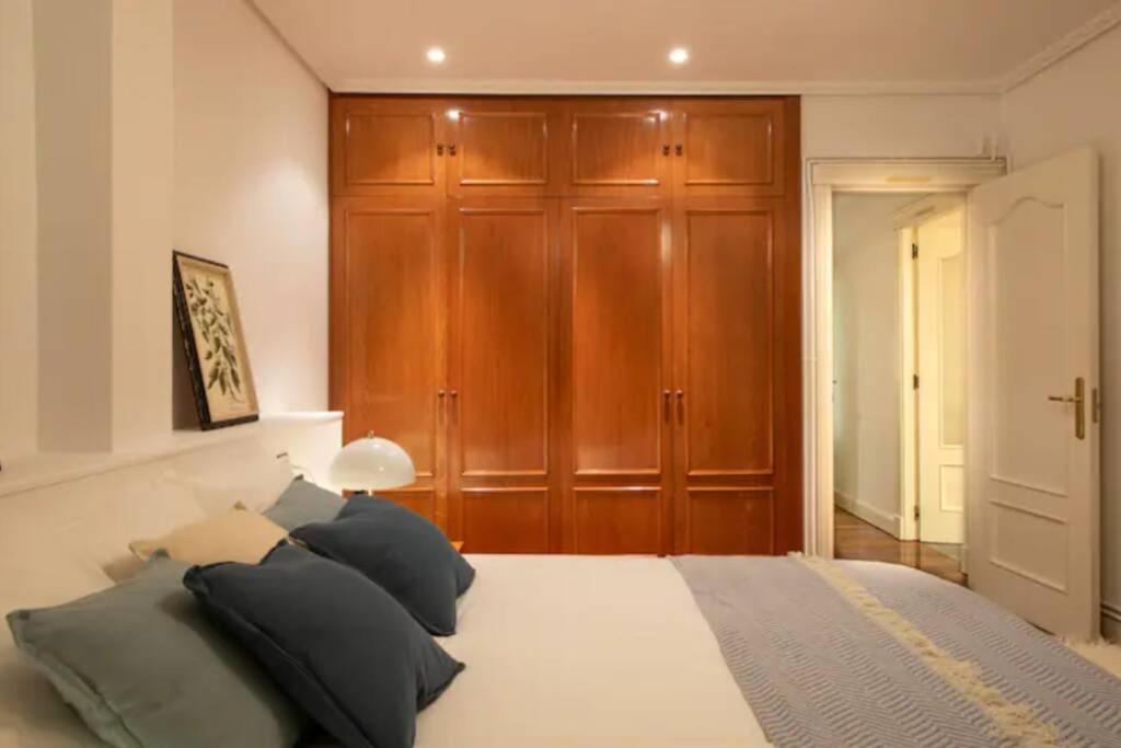 Exclusivo apartamento en el Casco Viejo Bilbao Exterior foto